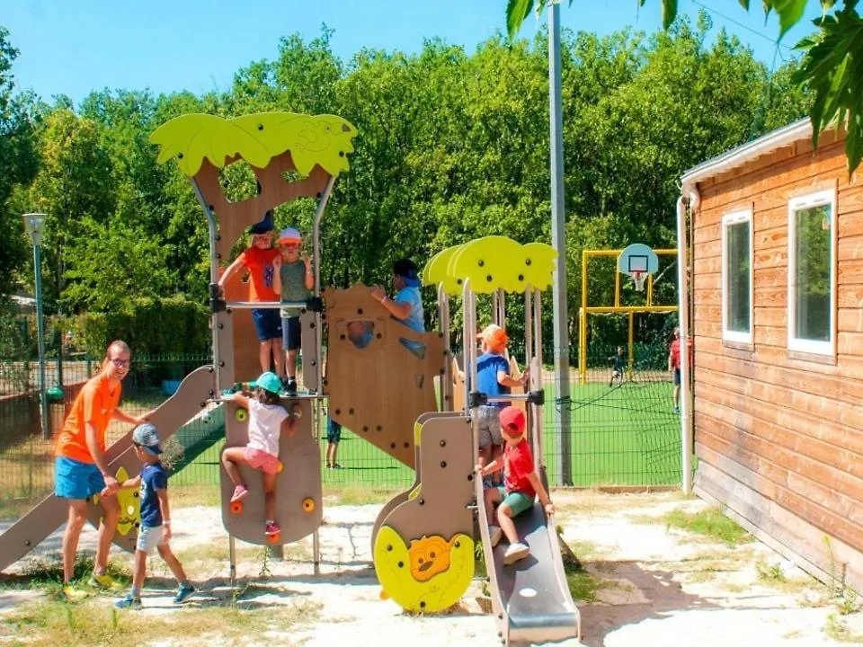 Bien Etre En 5 Etoiles Au Coeur Du Sud Ardeche, Domaine De Chaussy, Rivieres Vignobles Et Villages Classes Lagorce  Lagorce (Ardeche)